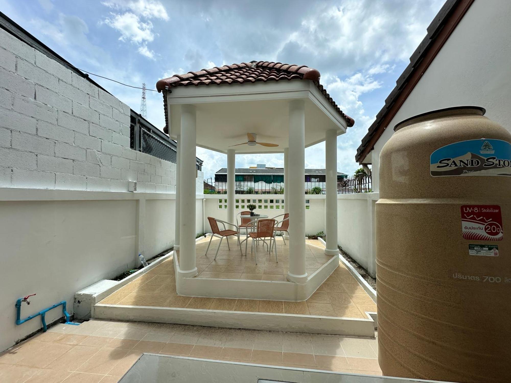Home Living 8 At Hat Yai Ban Kho Hong 外观 照片