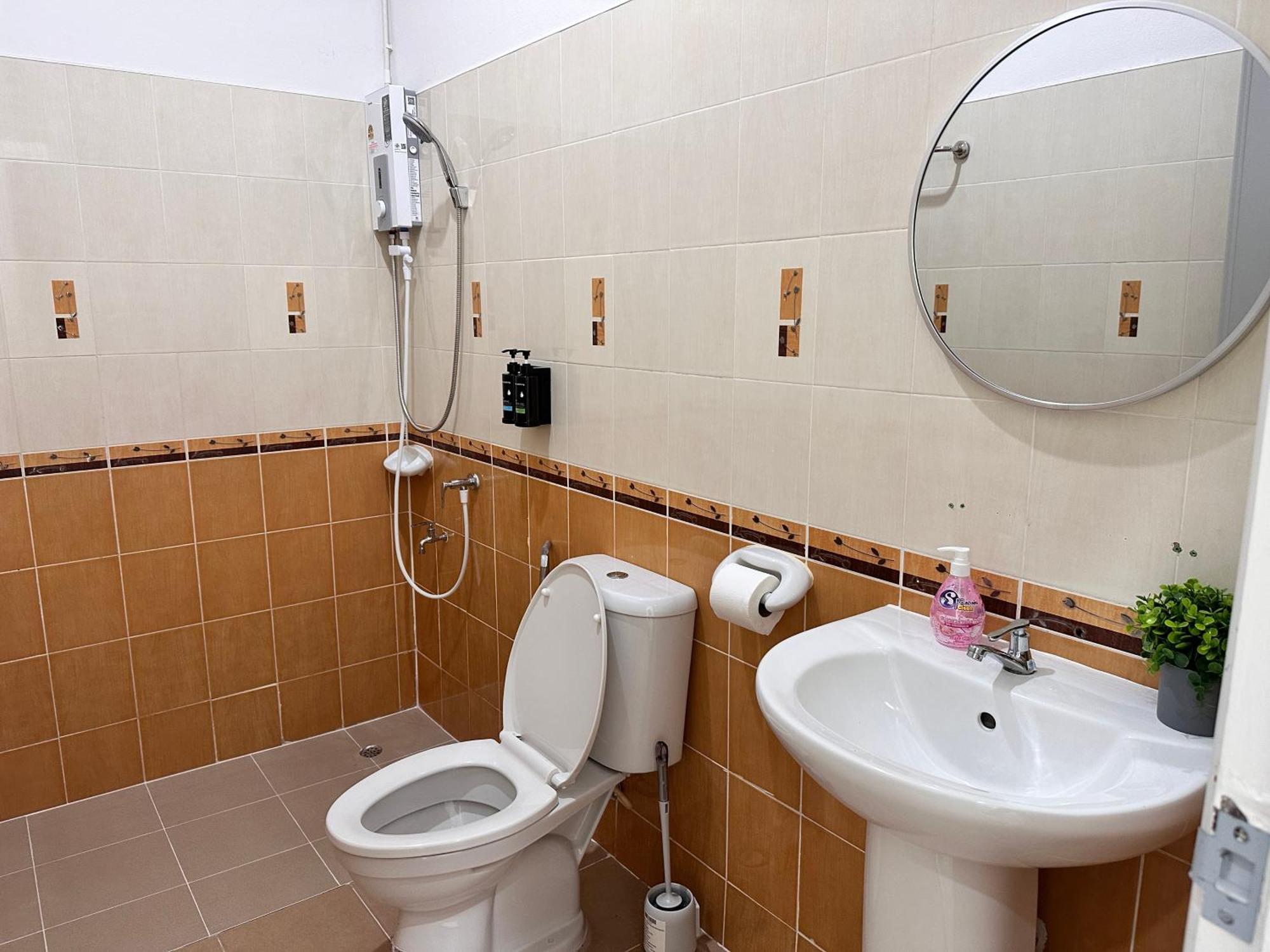 Home Living 8 At Hat Yai Ban Kho Hong 外观 照片